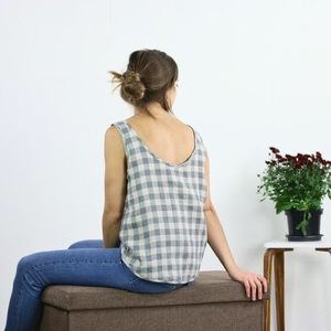 Scoop back linen tank top